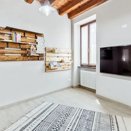 A 5 Minuti Dall'arena Elegant Апартаменты